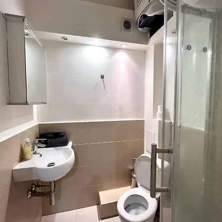 Apartment Quiet Close To Center